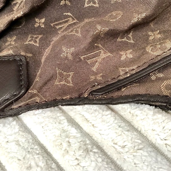 Louis Vuitton Bags - Picture 6 of 16